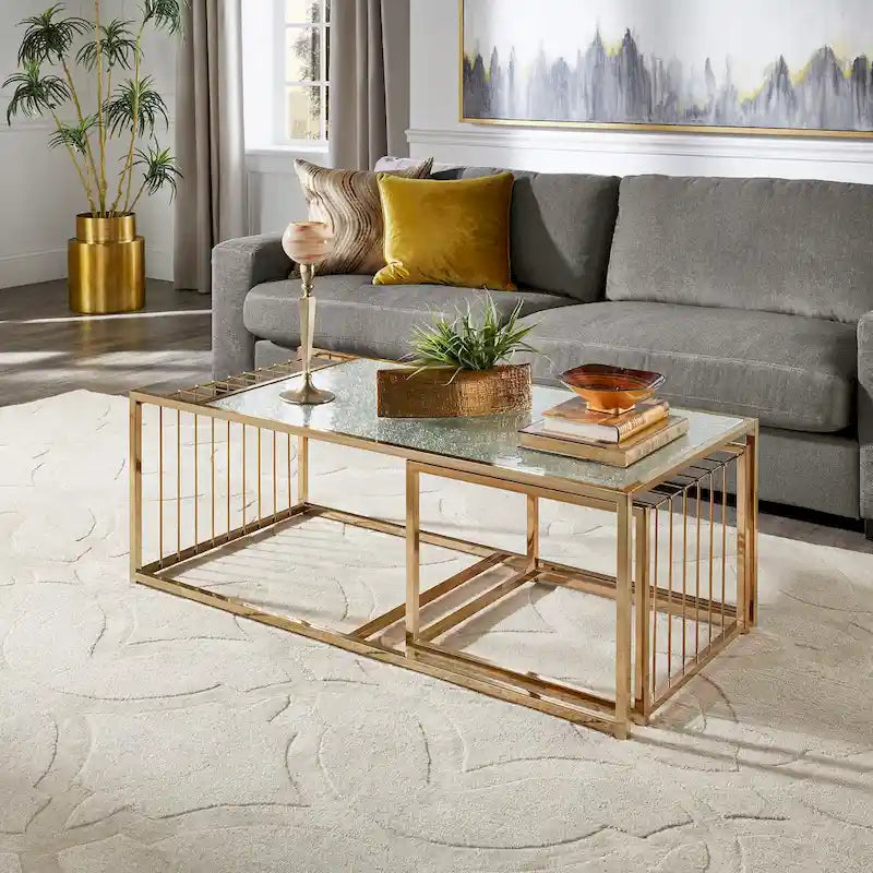 Ensemble de tables basses gigognes or champagne, plateau miroir texturé, style glamour pour salon