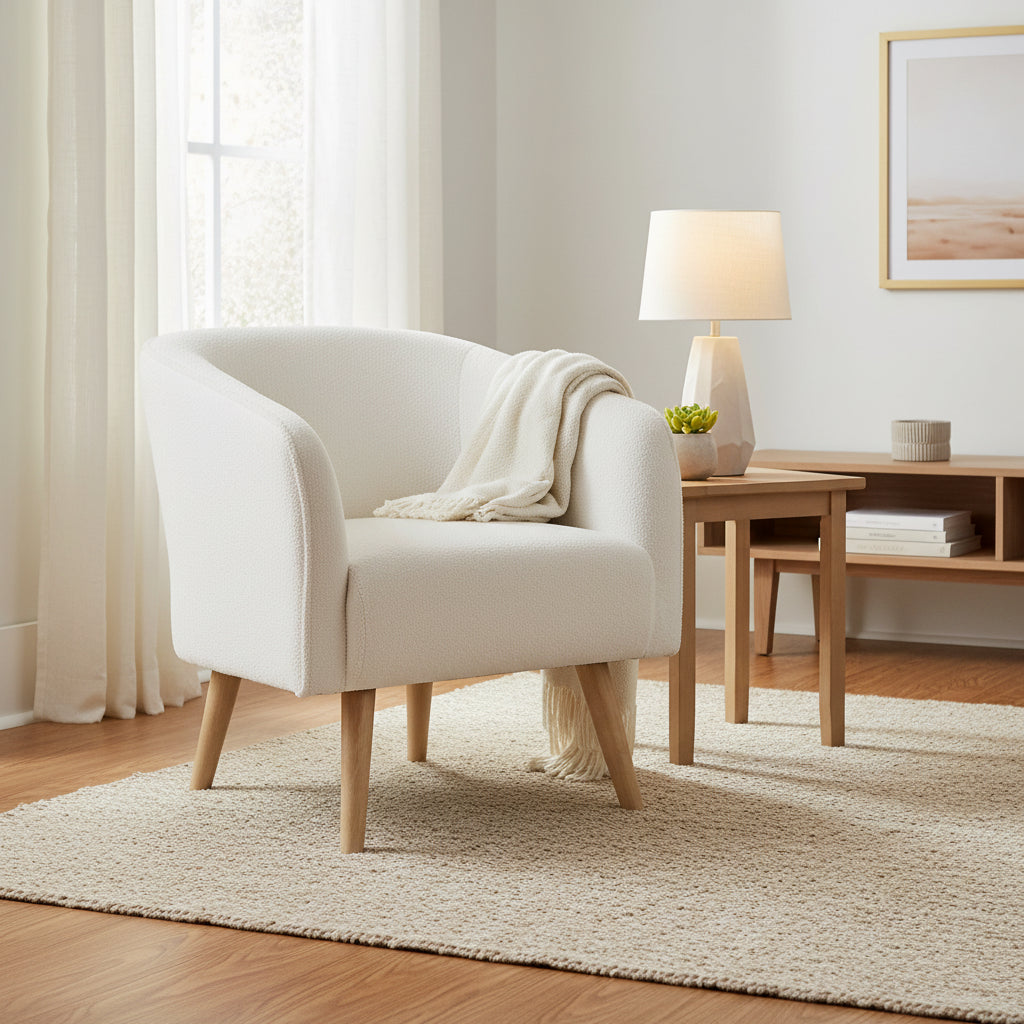 Fauteuil d'appoint Sherpa avec pieds en bois, crème, revêtement moelleux, fauteuil de salon moderne