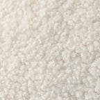Un pouf individuel dans le salon