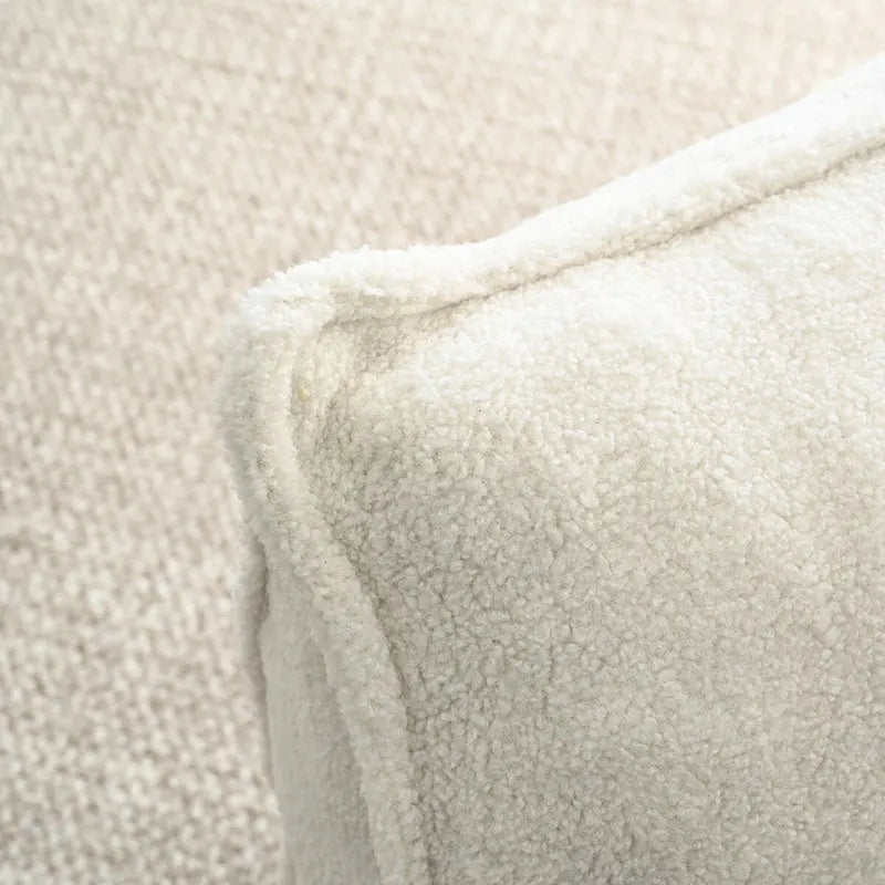 Un pouf individuel dans le salon