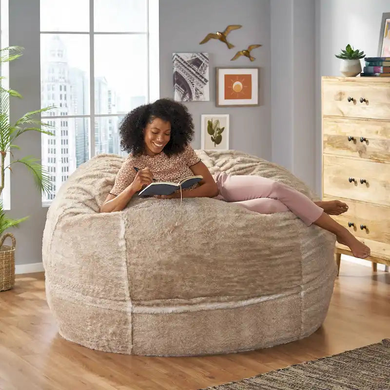 Pouf géant en fausse fourrure Modern Glam, style hiver, siège de salon surdimensionné pour le salon